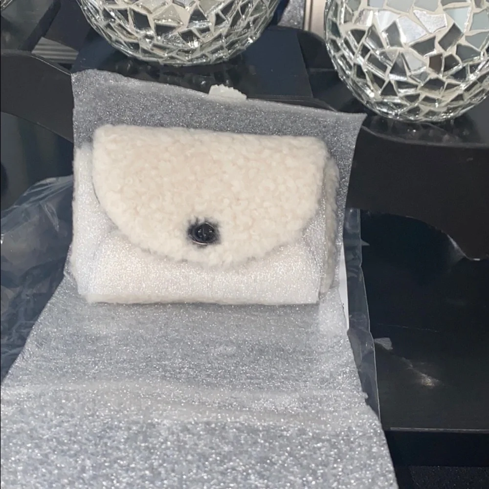 Coach Turnlock card case - Picture 3 of 6